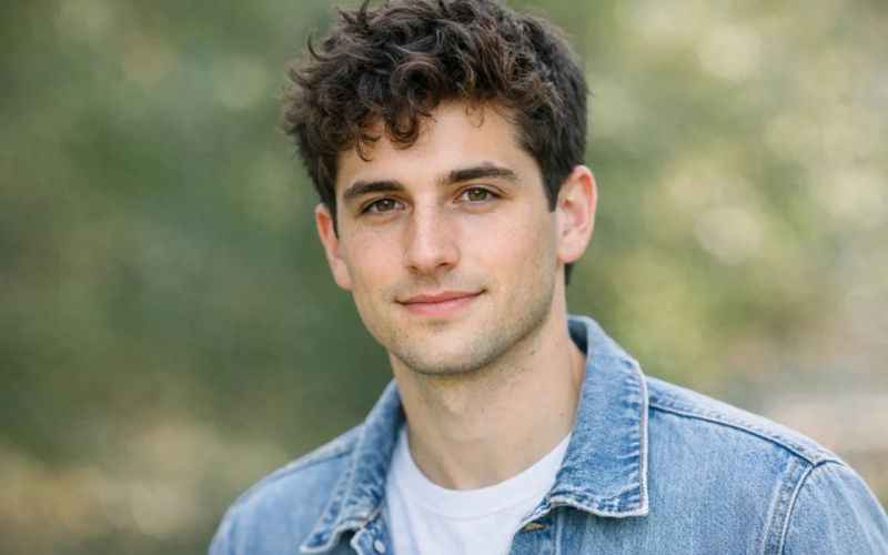 Growing Up in the New York Spotlight